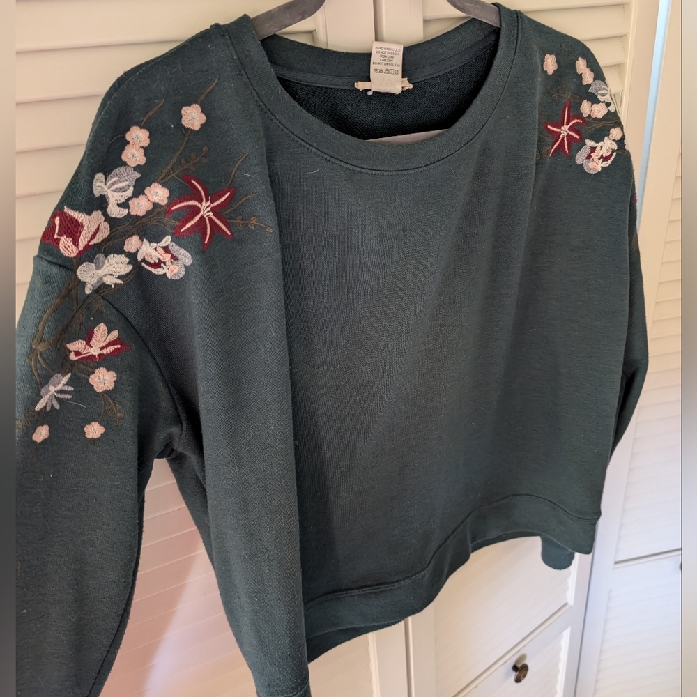 Green Sweatshirt with Floral Stitch Details